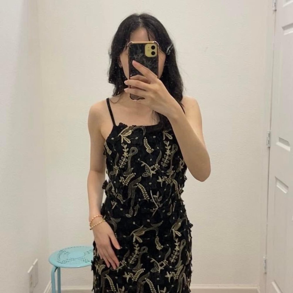 Lace dress